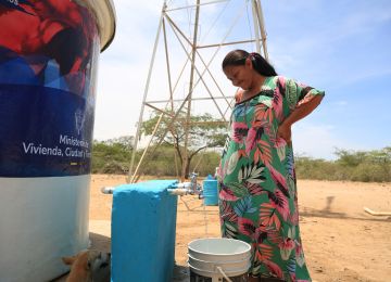 FOTOGRAFIA 86 COMUNIDADES WAYUU ACCEDEN A AGUA POTABLE 01