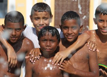 Habitantes de Carmen de Bolivar celebran un ano con servicio de agua potable las 24 horas