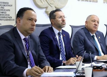 FOTOGRAFIA COMUNICADO MINVIVIENDA PLANTEA AUMENTO PROGRESIVO DE RECURSOS PARA REACTIVAR LA VIVIENDA 01