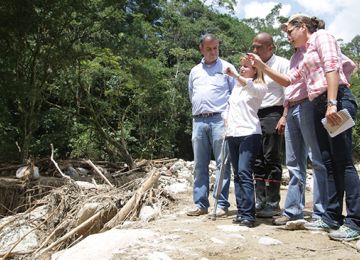 Minvivienda continua en Mocoa liderando plan de choque de vivienda y agua para la poblacion
