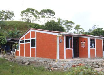 FOTOGRAFIA VIVIENDAS NUEVAS DISPERSAS PUTUMAYO 01