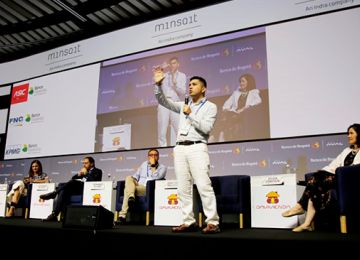 Minvivienda presento radiografia de los retos del sector constructor en Convencion Bancaria