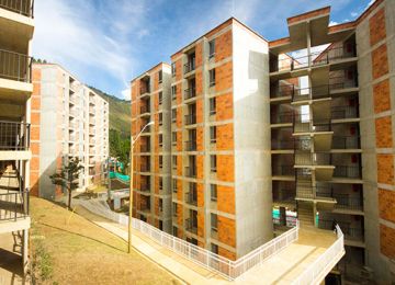 Minvivienda lidera esta semana 6 sorteos a través de los cuales 1.148 familias vulnerables de Medellín y Yolombó accederán a casas gratis