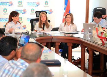 La Ministra de Vivienda evaluo con los alcaldes del Magdalena avances de viviendas gratis