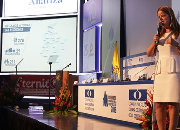 Ministra Elsa Noguera retara a los constructores de Bogota en iniciacion de viviendas para Mi Casa Ya
