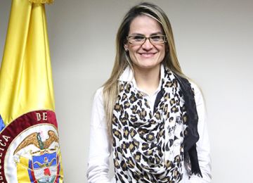 Minvivienda acompana firma de convenio para mejorar los servicios de acueducto alcantarillado y aseo en Quibdo