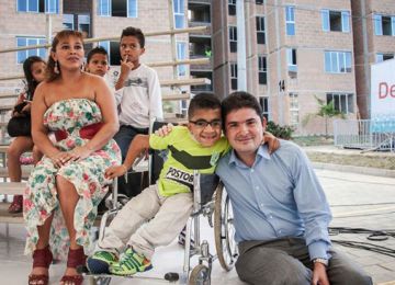 300 nuevas familias en extrema pobreza de Medellin recibiran una vivienda gratis