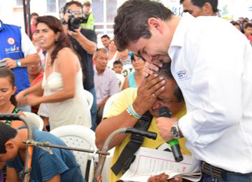 Con la entrega de hoy en Tolima quedaron terminadas 95700 viviendas gratis en Colombia