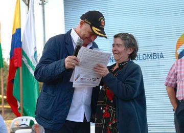 Con casa propia y gratuita 281 familias de Cauca y Putumayo le dicen adios a la guerra
