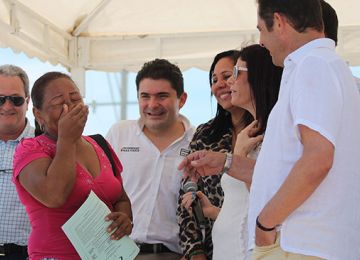 Minvivienda entregó hoy 192 casas gratis en Fundación y un pozo de agua en Santa Marta