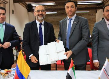 Minvivienda firmo memorando de entendimiento con delegacion de Emiratos Arabes Unidos