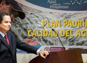 Vargas Lleras lanza Plan Padrino para mejorar calidad de agua en municipios inviables sanitariamente