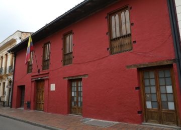 FOTOGRAFIA COMUNICADO MINVIVIENDA ADVIERTE SOBRE FLASAS GESTIONES