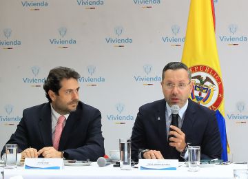 FOTOGRAFIA COMUNICADO MINVIVIENDA LIDERO ENCUENTRO CON EL FONDO MILAGRO 01