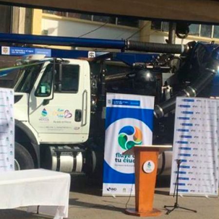 Nuevo vehículo para mantenimieto del alcantarillado de Mocoa.