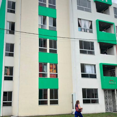 Gracias a los subsidios del Gobierno Nacional, las familias recibieron una ayuda de $20 millones para el cierre financiero de su vivienda. Foto: Cortesía Alcaldía de Neiva
