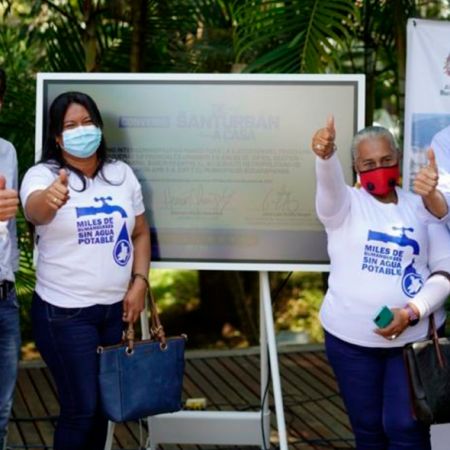 Quedó listo el convenio de Agua al Barrio para arrancar primera fase del programa en la capital santandereana. Foto: Alcaldía de Bucaramanga.