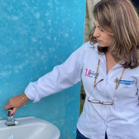 Más de 2.600 habitantes en condición de vulnerabilidad cuentan con espacios dignos para acceder a agua y procesamiento de aguas servidas directamente desde sus hogares. Foto: archivo MVCT