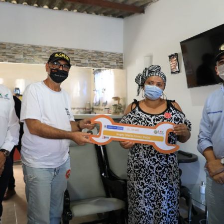 1.800 hogares de Cartagena se beneficiarán de los mejoramientos de vivienda gracias a una inversión de $20.000 millones. Foto: René Valenzuela. (MVCT)