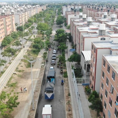 Operativo de recuperación de 3 viviendas gratis - Las Gardenias, Barranquilla. Foto: Cortesía de la Policía de Barranquilla (MVCT)