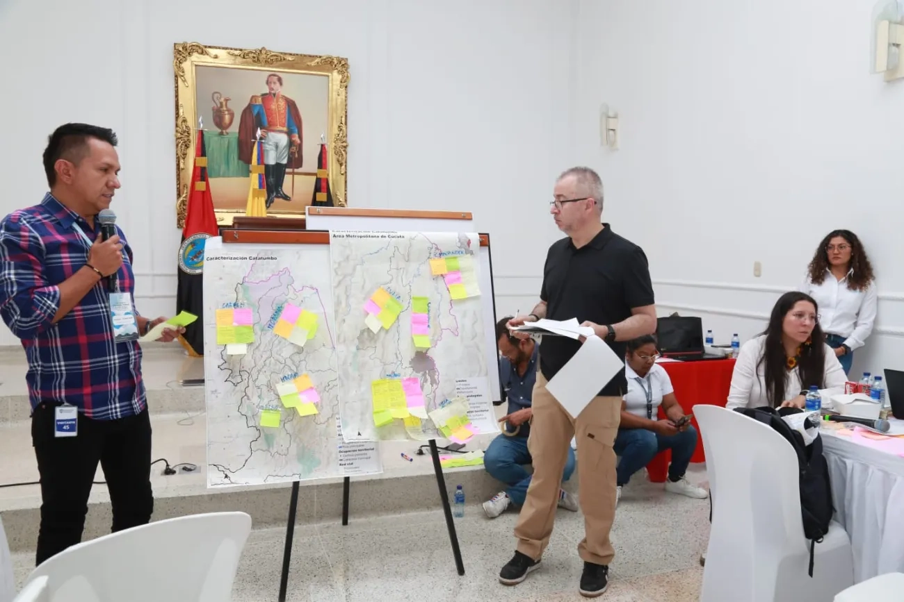 FOTOGRAFÍA MINISTERIO DE VIVIENDA CIUDAD Y TERRITORIO EN DIÁLOGO DEPARTAMENTAL OTAA