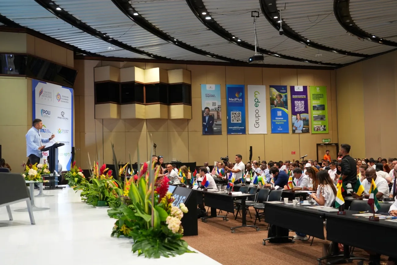 FOTOGRAFÍA EL MINISTRO (E) DE VIVIENDA, CIUDAD Y TERRITORIO, EDWARD LIBREROS MAMBY, EN EL 68° CONGRESO DE ACODAL 2025