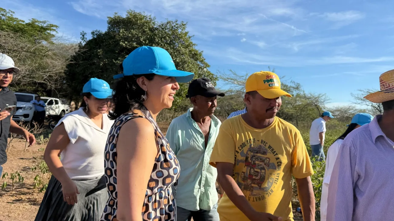 FOTOGRAFIA VICEMINISTRA DE AGUA Y SANEAMIENTO BASICO 