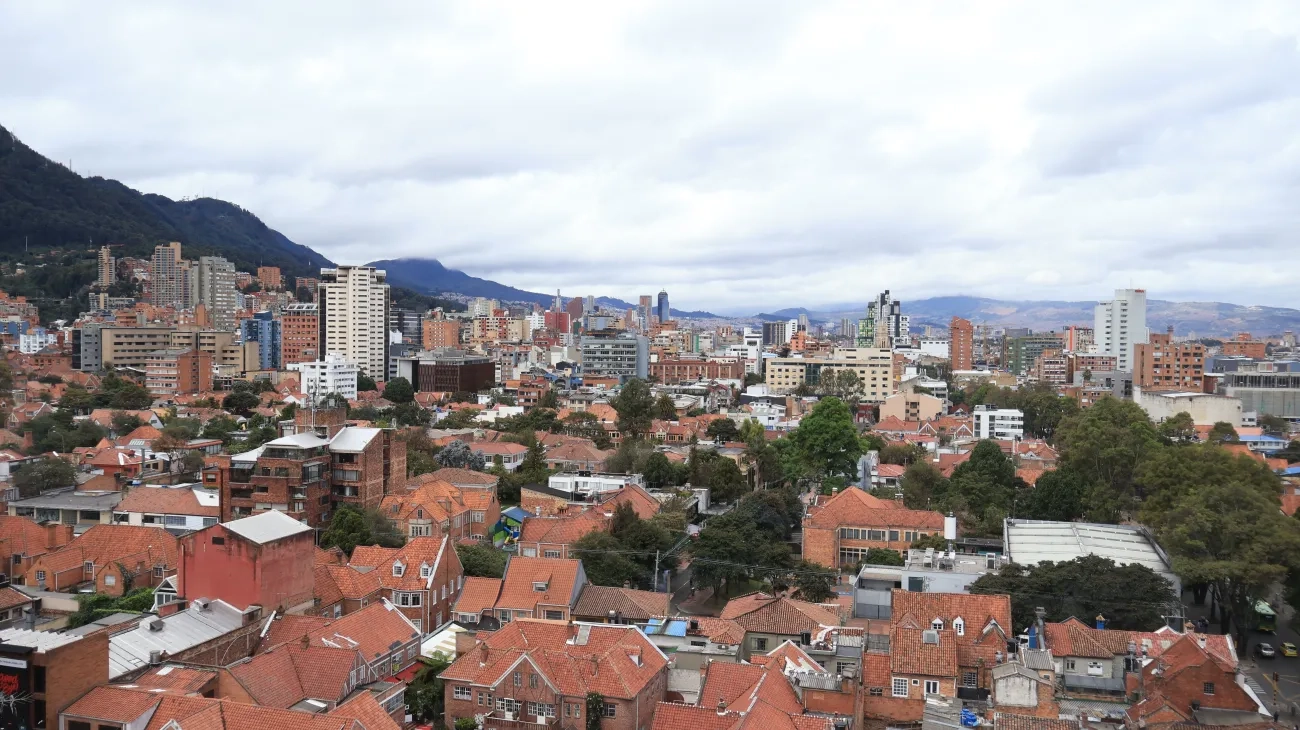 FOTOGRAFIA  INVERSIONES PARA SOLUCIONES HABITACIONALES EN BOGOTÁ 03