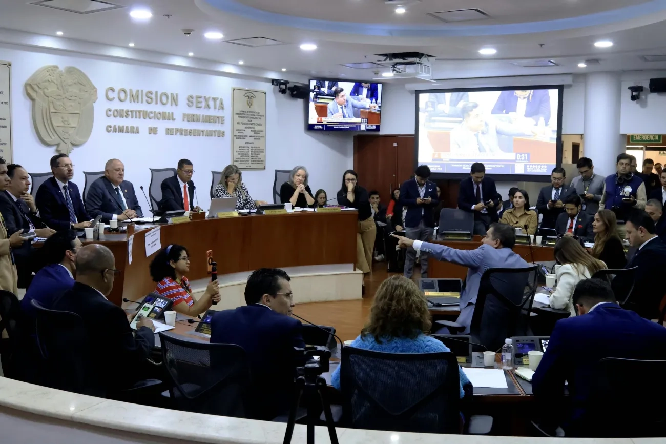 FOTOGRAFIA COMUNICADO MINVIVIENDA PLANTEA AUMENTO PROGRESIVO DE RECURSOS PARA REACTIVAR LA VIVIENDA 04