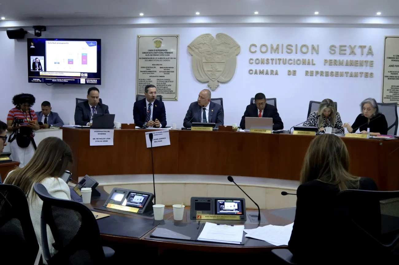FOTOGRAFIA COMUNICADO MINVIVIENDA PLANTEA AUMENTO PROGRESIVO DE RECURSOS PARA REACTIVAR LA VIVIENDA 02