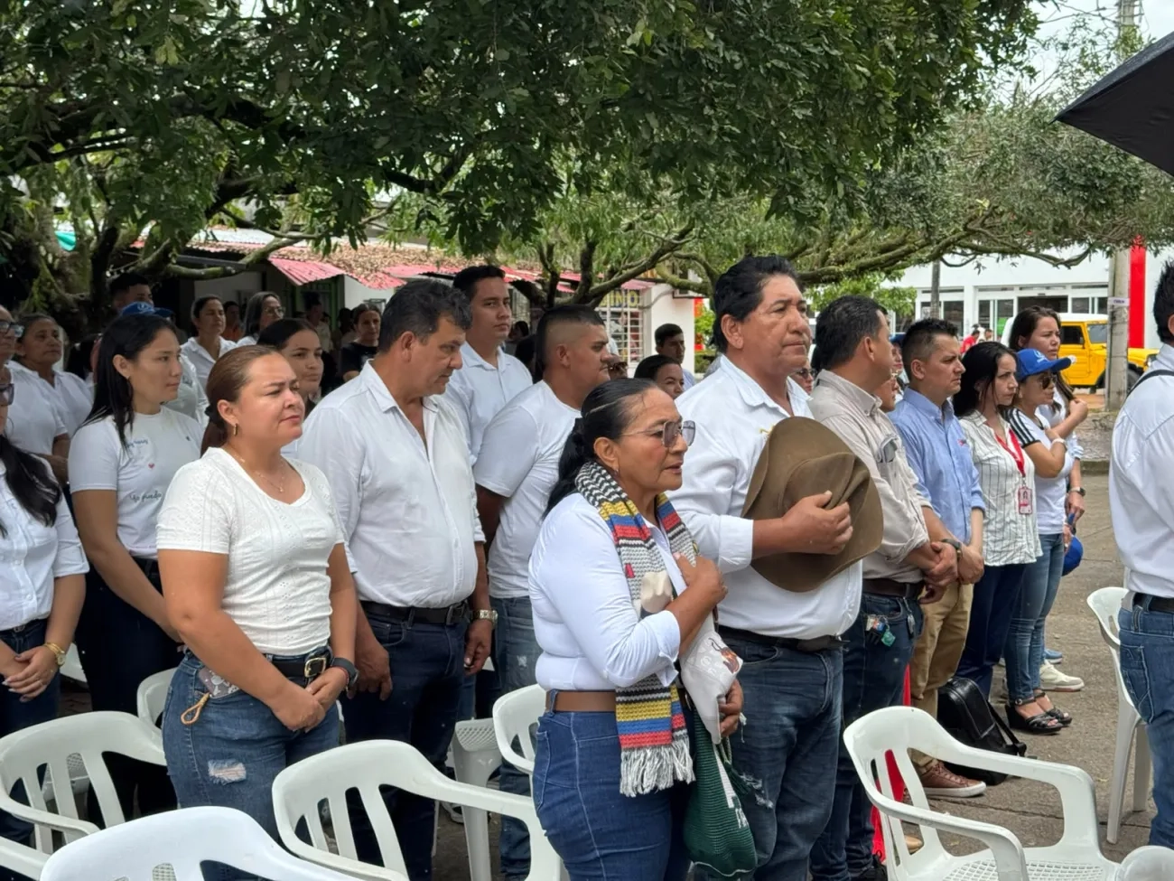 FOTOGRAFIA COMUNICADO MAS DE 12500 HABITANTES BENEFICIADOS CON NUEVOS VEHICULOS PARA TRASPORTE DE RESIDUOS 02