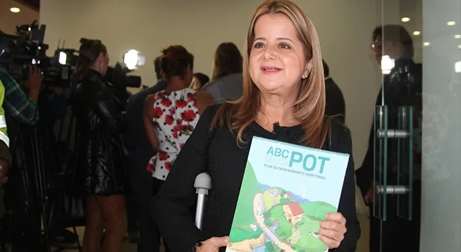 Cerca del 90% de los municipios deben revisar sus POT Minvivienda