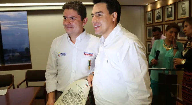 Ministro Luis Felipe Henao caballero de Manizales
