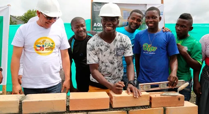 Hoy inicio la construccion de la casa prometida por Minvivienda al medallista olimpico Yuberjen Martinez