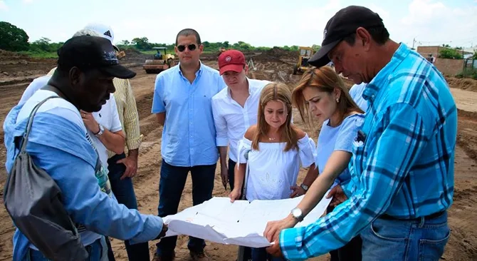 Minvivienda realizo recorrido por el Atlantico para supervisar obras de viviendas gratis fase II