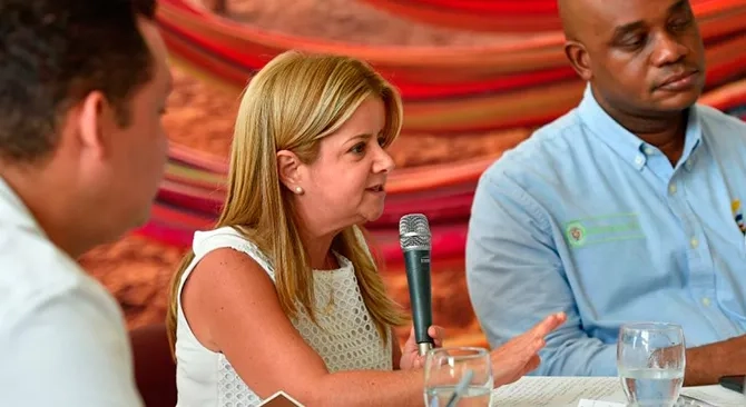 Antes de finalizar el ano entregaremos 15 proyectos en cuatro municipios de La Guajira Elsa Noguera