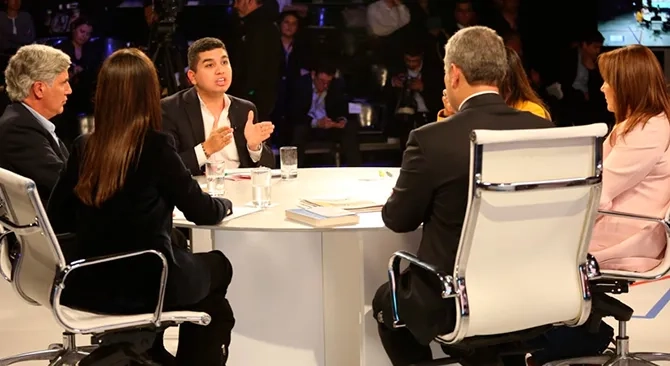En los primeros 100 dias de gobierno se aseguraron inversiones para reactivar el sector vivienda agua potable y saneamiento basico
