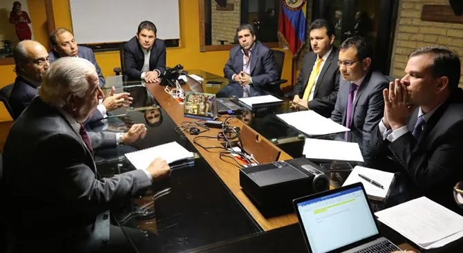 Minvivienda se reune con alcalde de Barranquilla para priorizar acciones en vivienda y agua