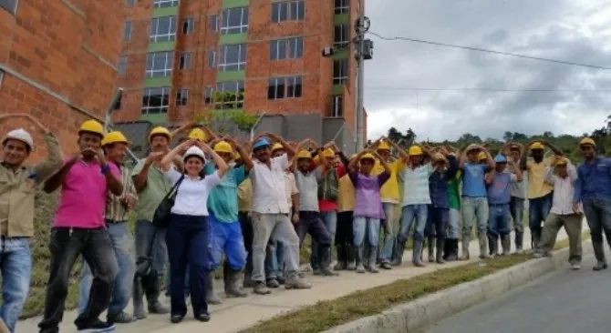 Para el acumulado 2014 el área licenciada registró un crecimiento de 2,4% superando los 25 millones de metros cuadrados