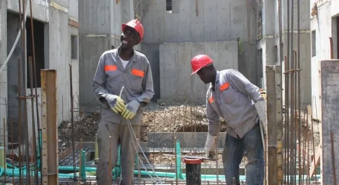 Ministro de Vivienda aplaude crecimiento de 4 9 de la construccion en el primer trimestre