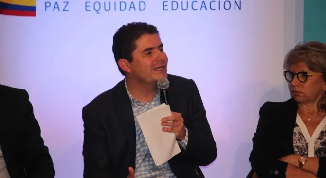 Un mes despues del Pipe 2 0 Minvivienda continua siendo su principal jalonador