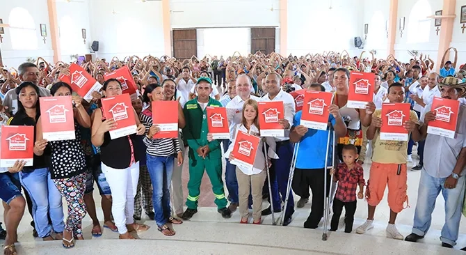 Mas de mil familias de Cordoba dejaron de vivir en la ilegalidad Elsa Noguera