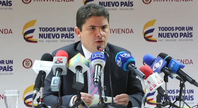 En el ultimo trimestre 3,1 millones de personas se ocuparon en el sector de la construccion y las actividades inmobiliarias Minvivienda