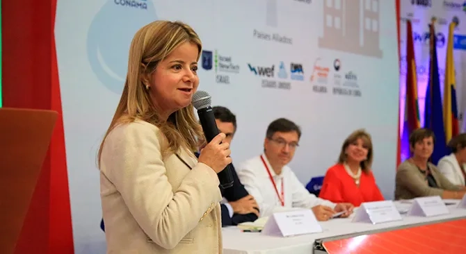 Minvivienda lanza decreto para mejorar los servicios de agua y saneamiento en zonas urbanas del pais