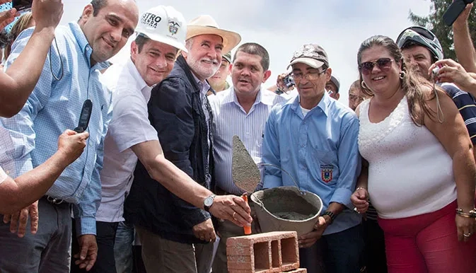 A Palestina, Marulanda y Manzanares, Caldas, también llegó el programa de viviendas gratis