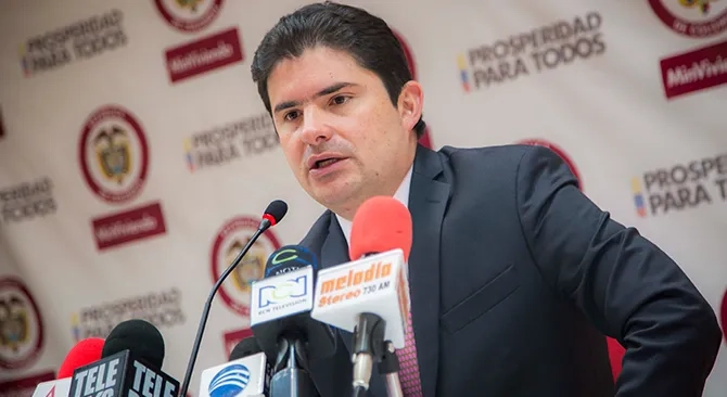 A un día de vencerse el plazo, Minvivienda advierte que aún faltan 42 municipios por realizar el reporte de su información presupuestal 2013