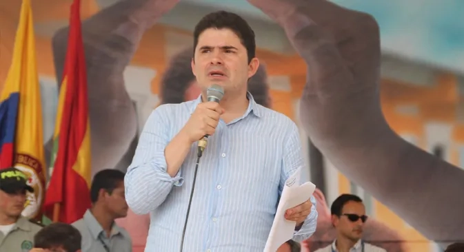 Luis Felipe Henao asistió al primer Acuerdo para la Prosperidad en calidad de Ministro de Vivienda