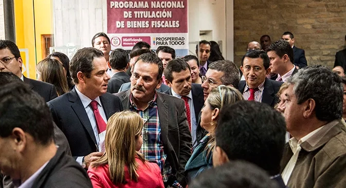 Minvivienda entregará escrituras de propiedad a 22 mil familias que no tenían legalizadas sus viviendas