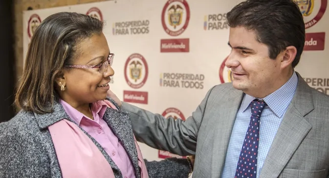 Minvivienda y Gobernación de San Andrés firman millonario contrato que beneficiará con alcantarillado a más de 20 mil isleños