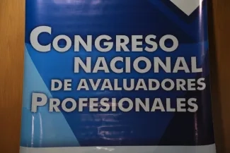 FOTOGRAFIA RECONOCIMIENTO PAPEL DE AVALUADORES 02